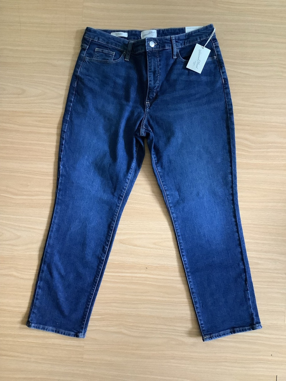 Universal Thread Straight Leg Jeans - Medium Blue Denim